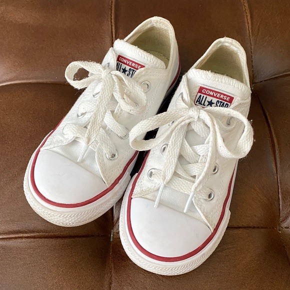 Converse Other - White Lace-Up Converse